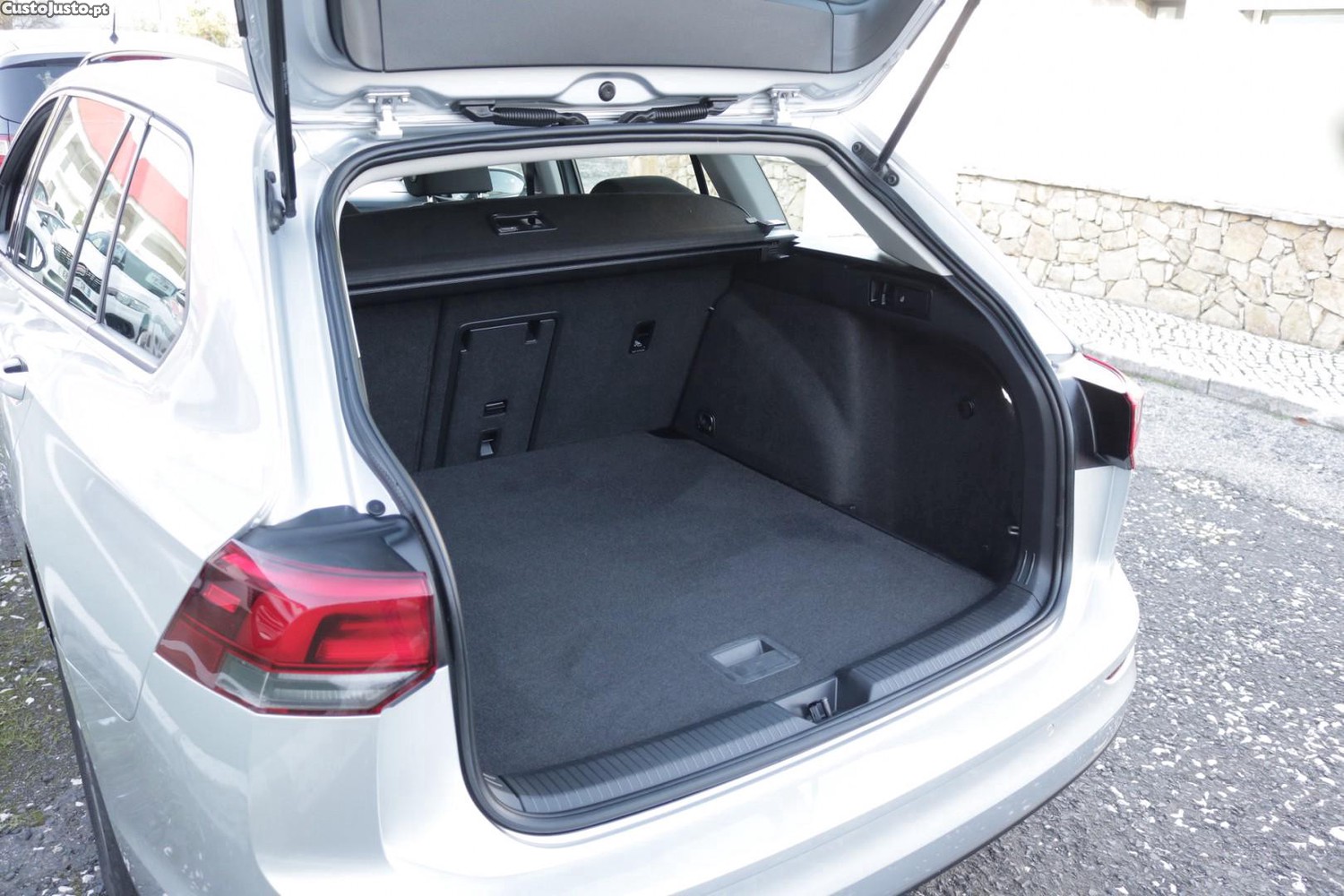 Volkswagen Golf Variant 2.0 TDI Life DSG 115cv — fotografia 45