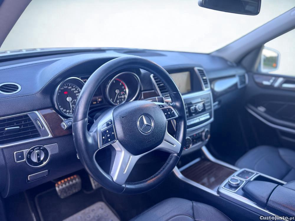 Mercedes-Benz GL 350 BlueTEC — fotografia 5