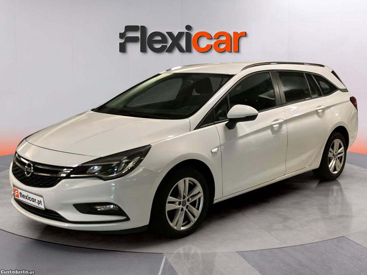 Opel Astra Sports Tourer 1.0 Dynamic Sport S/S — fotografia 23