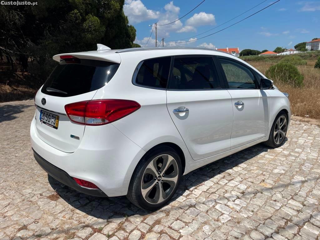 Kia Carens 1.7 CRDI ISG TX 7 LUGARES — fotografia 10