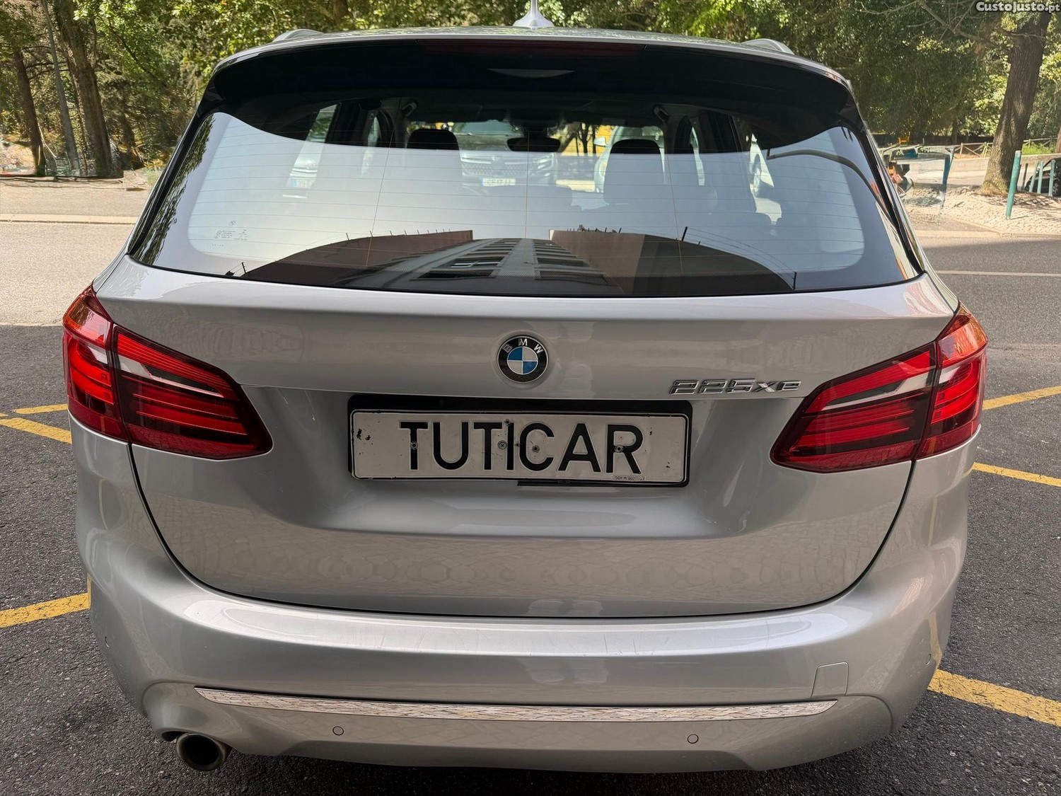 BMW 225 Active Tourer XE iPerformance Luxury Line — fotografia 20