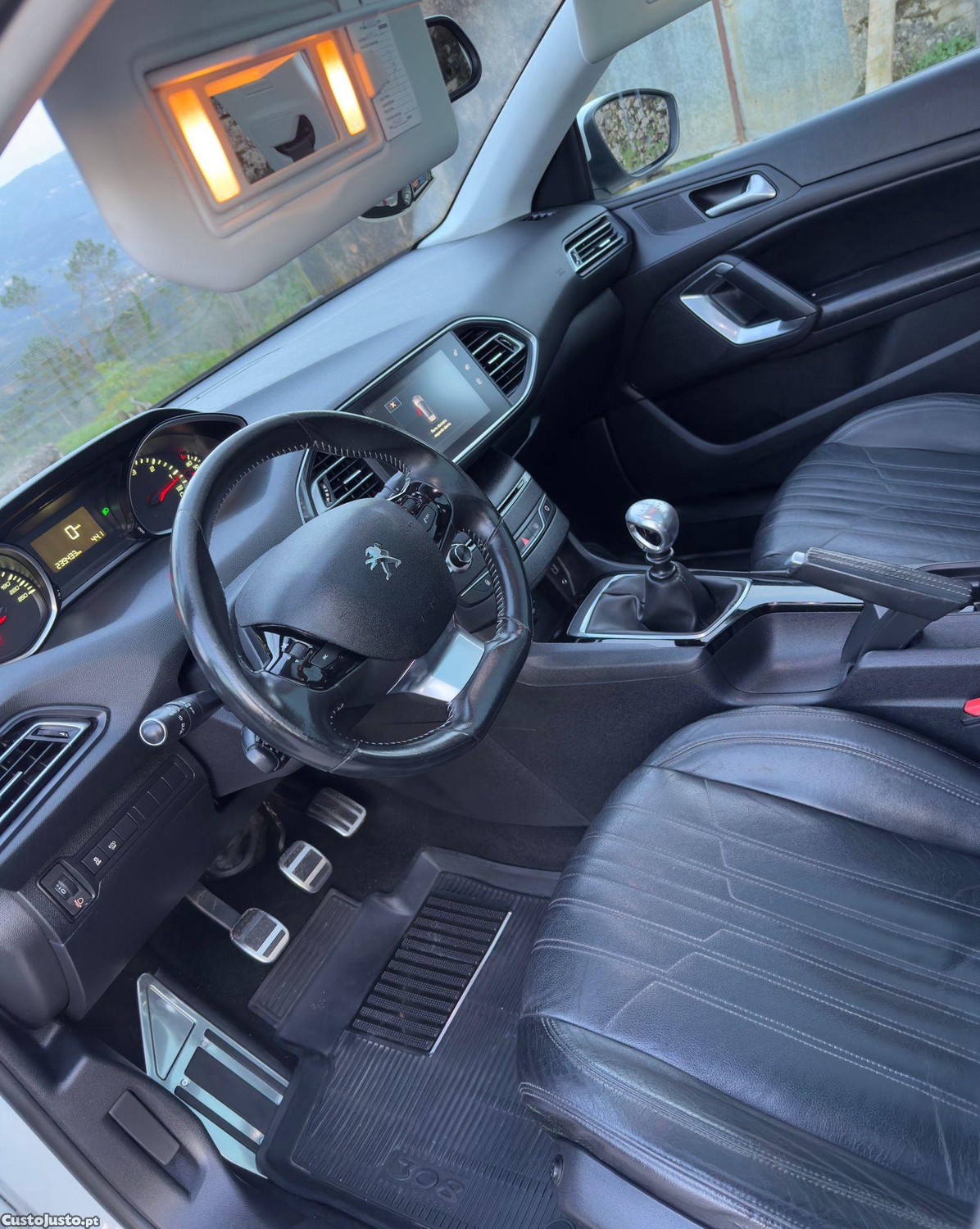 Peugeot 308 — fotografia 10