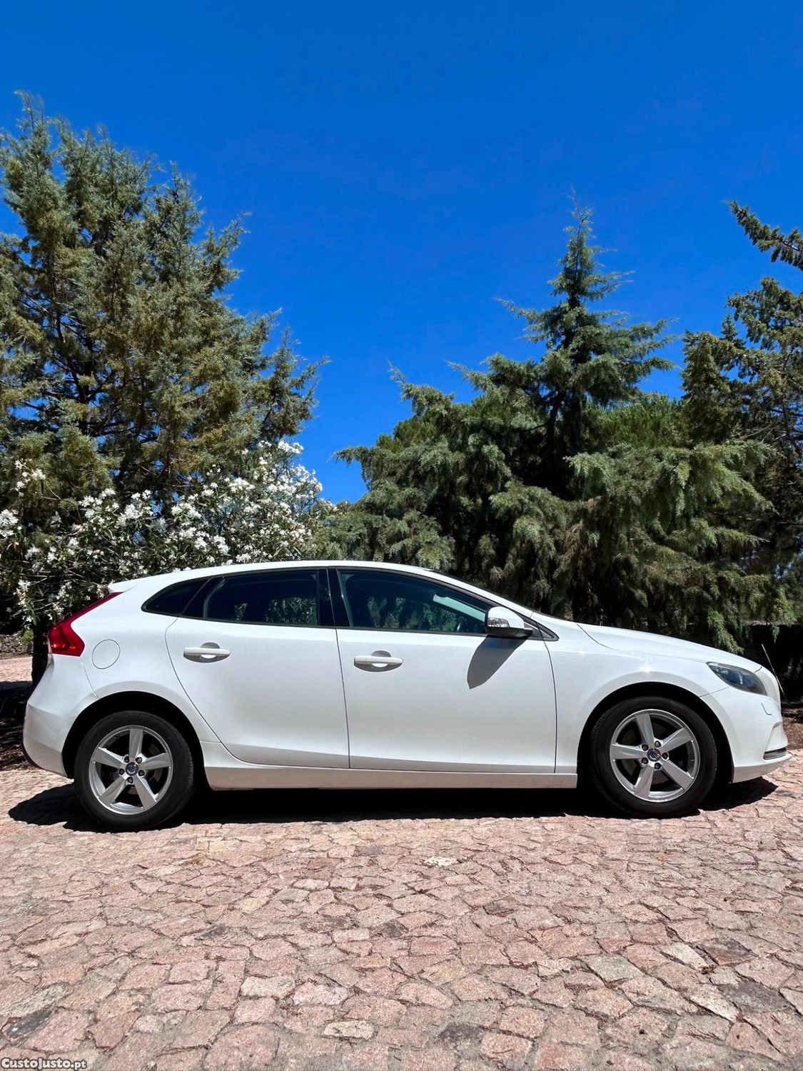 Volvo V40 D2 - 18 foto 2