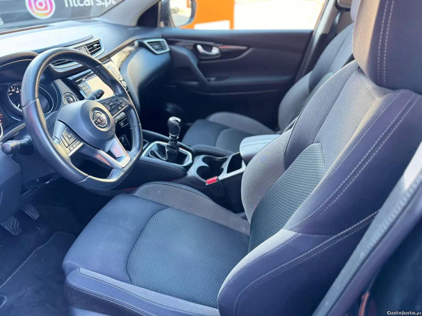Nissan Qashqai 1.3 dig-t n-connecta j18 — fotografia 3