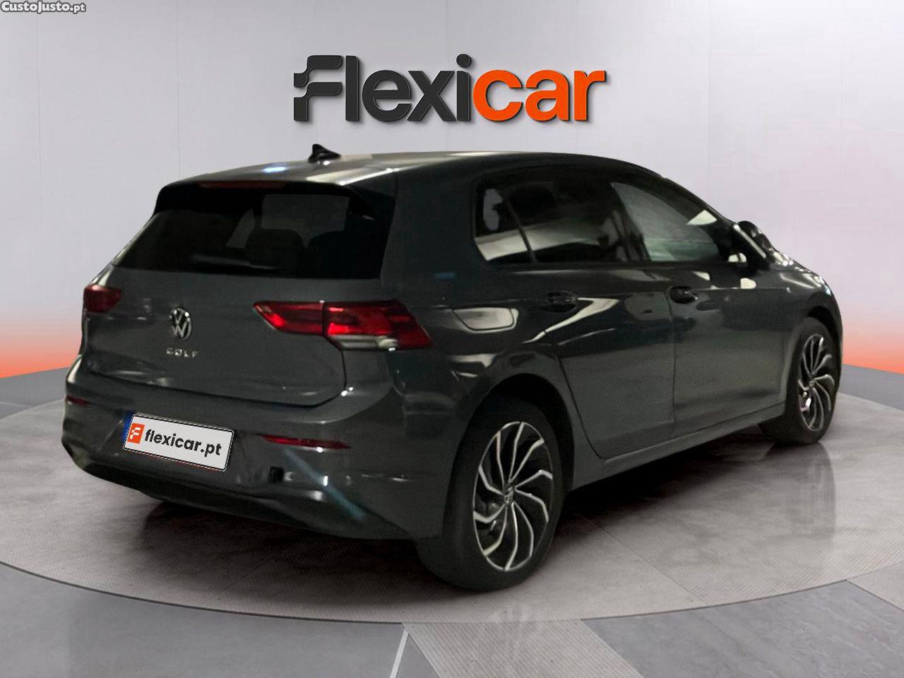 VW Golf 1.0 TSI Life - 23 — photo 4