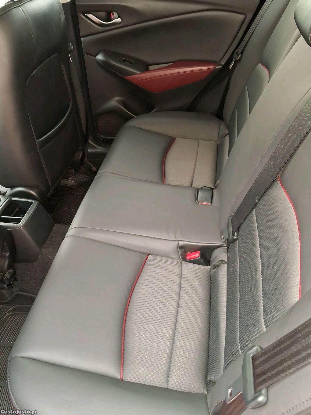 Mazda CX-3 passageiros — fotografia 6
