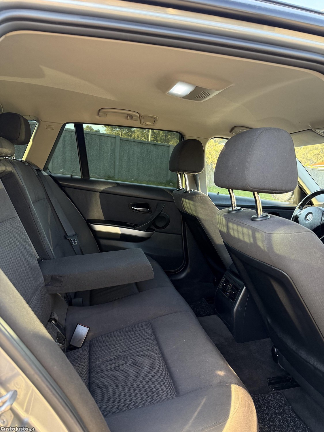 BMW 318 E91 — fotografia 2
