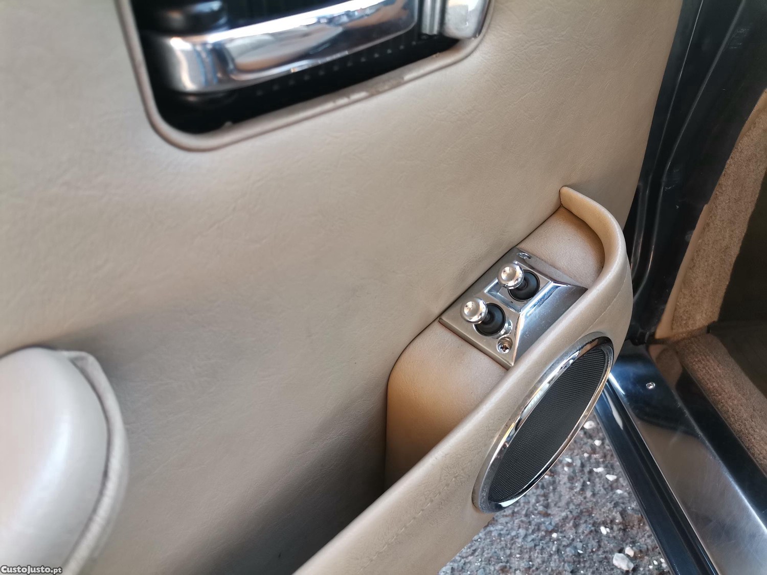 Jaguar Sovereign V12 — fotografia 10