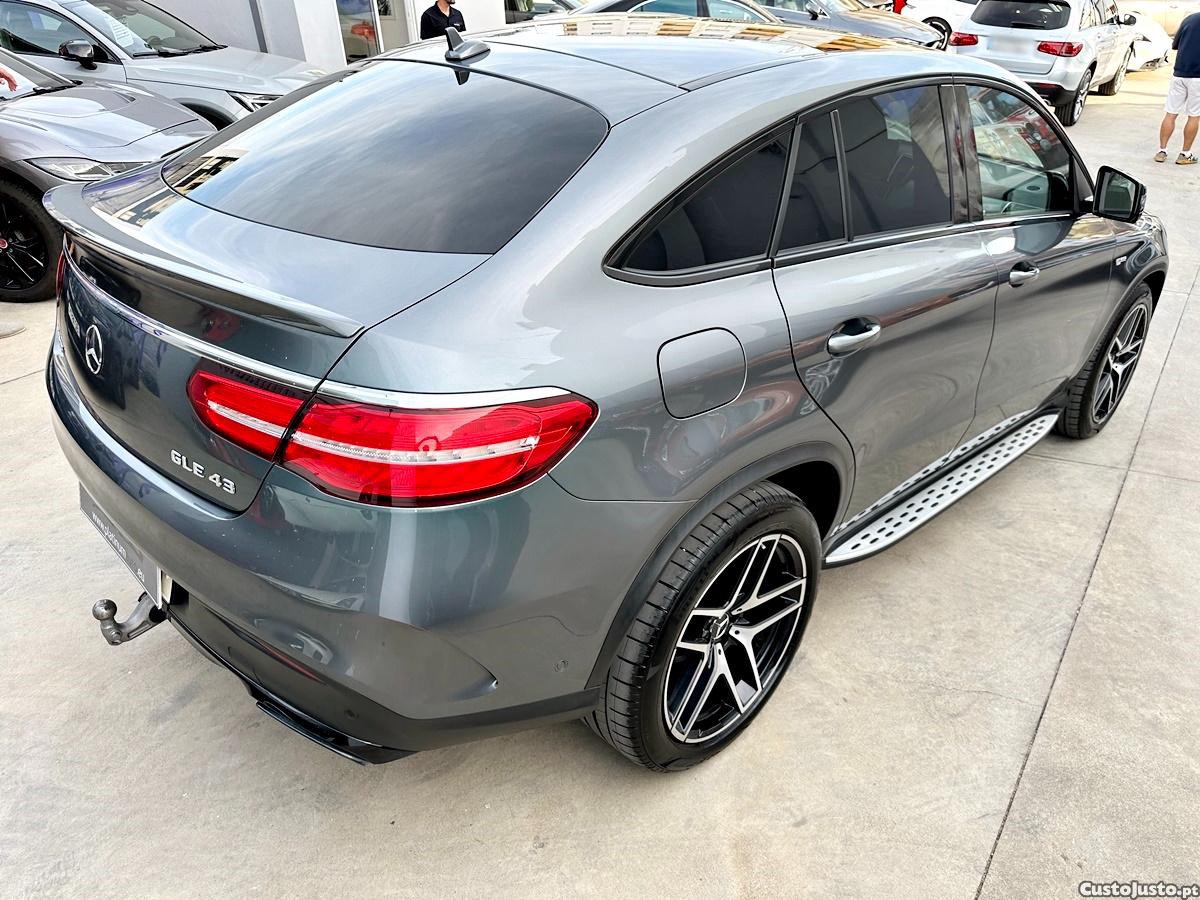 Mercedes-Benz GLE 43 AMG 43 — fotografia 15