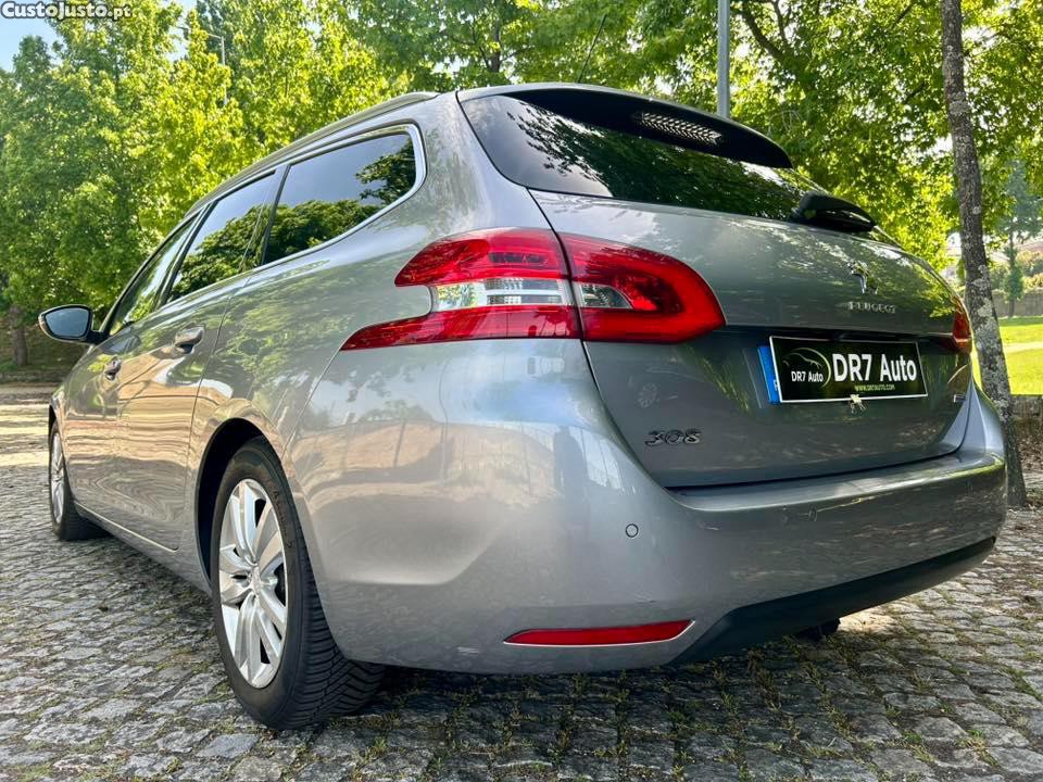 Peugeot 308 SW 1.6HDI Allure — fotografia 9