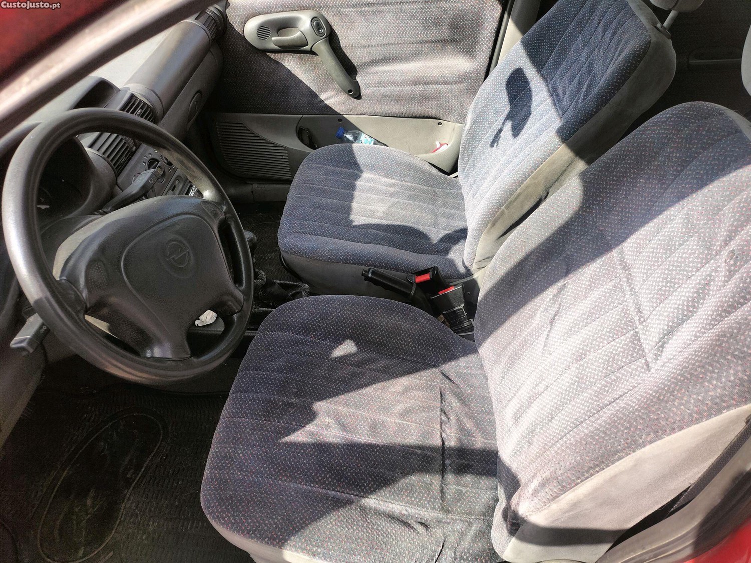 Opel Corsa 1.5td — fotografia 4