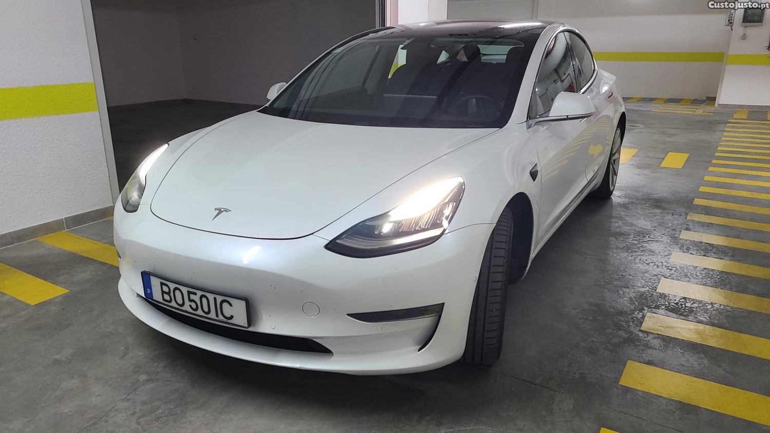 Tesla Model 3 3 — fotografia 7