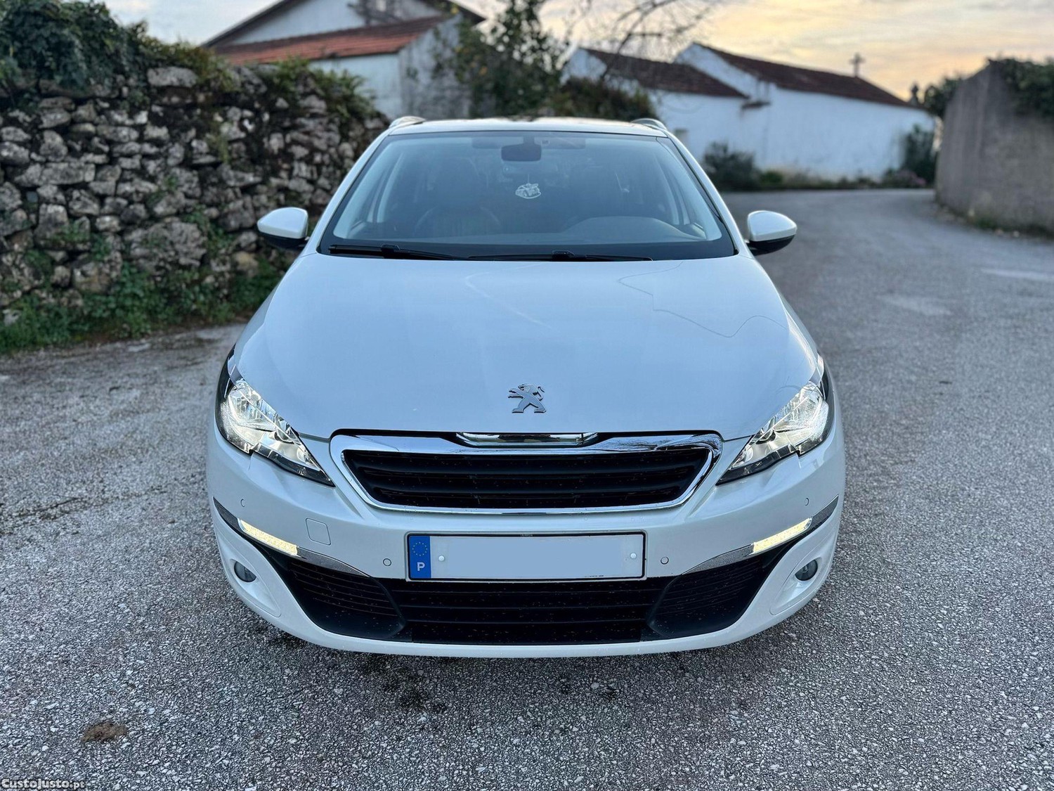 Peugeot 308 — fotografia 2