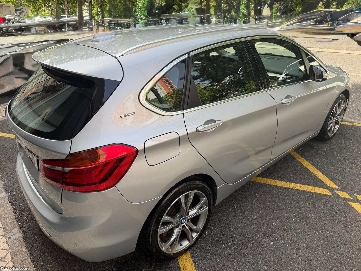 BMW 225 Active Tourer XE iPerformance Luxury Line — fotografia 8