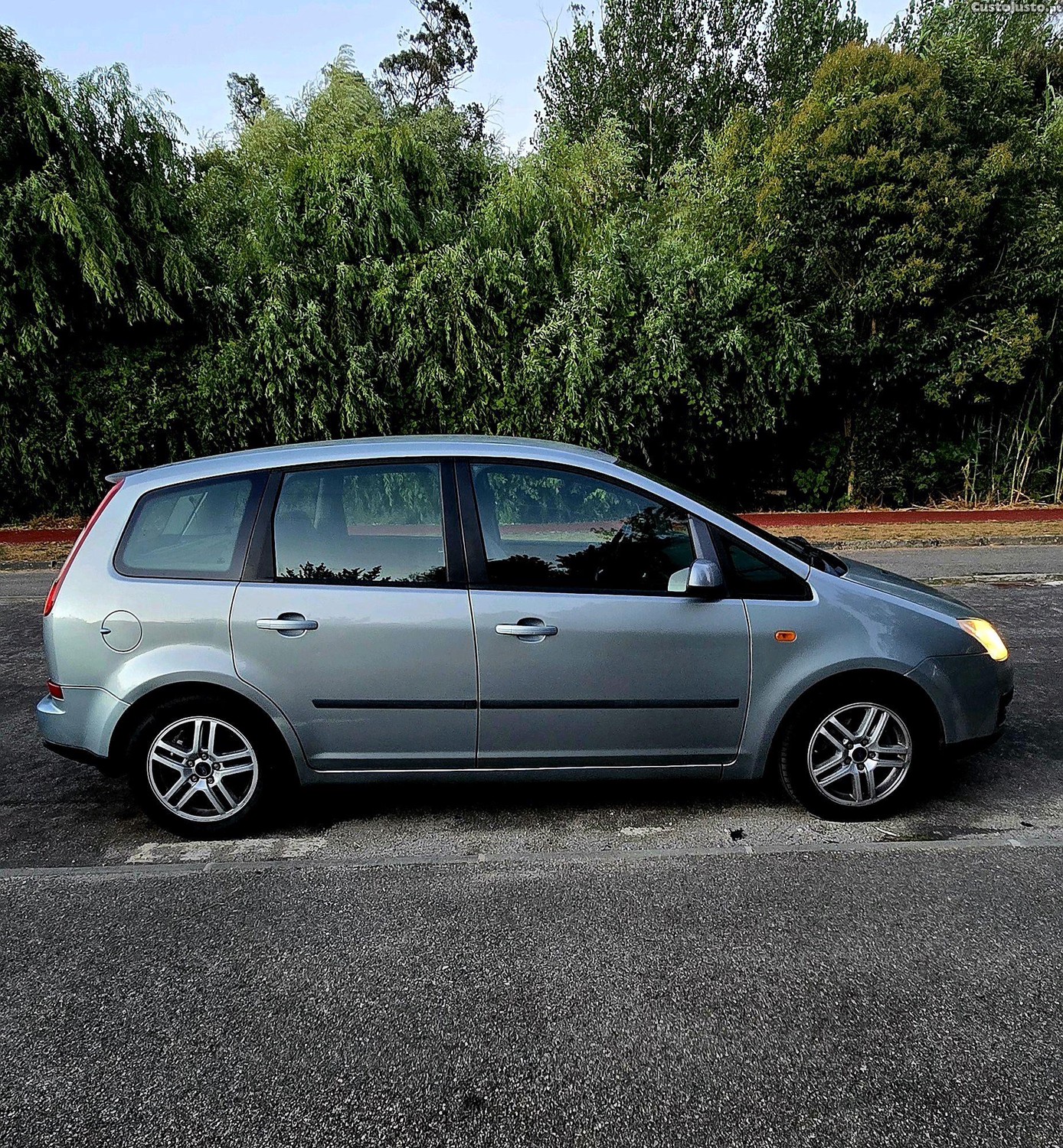 Ford C-Max 1.6 cdti 110cv — fotografia 9
