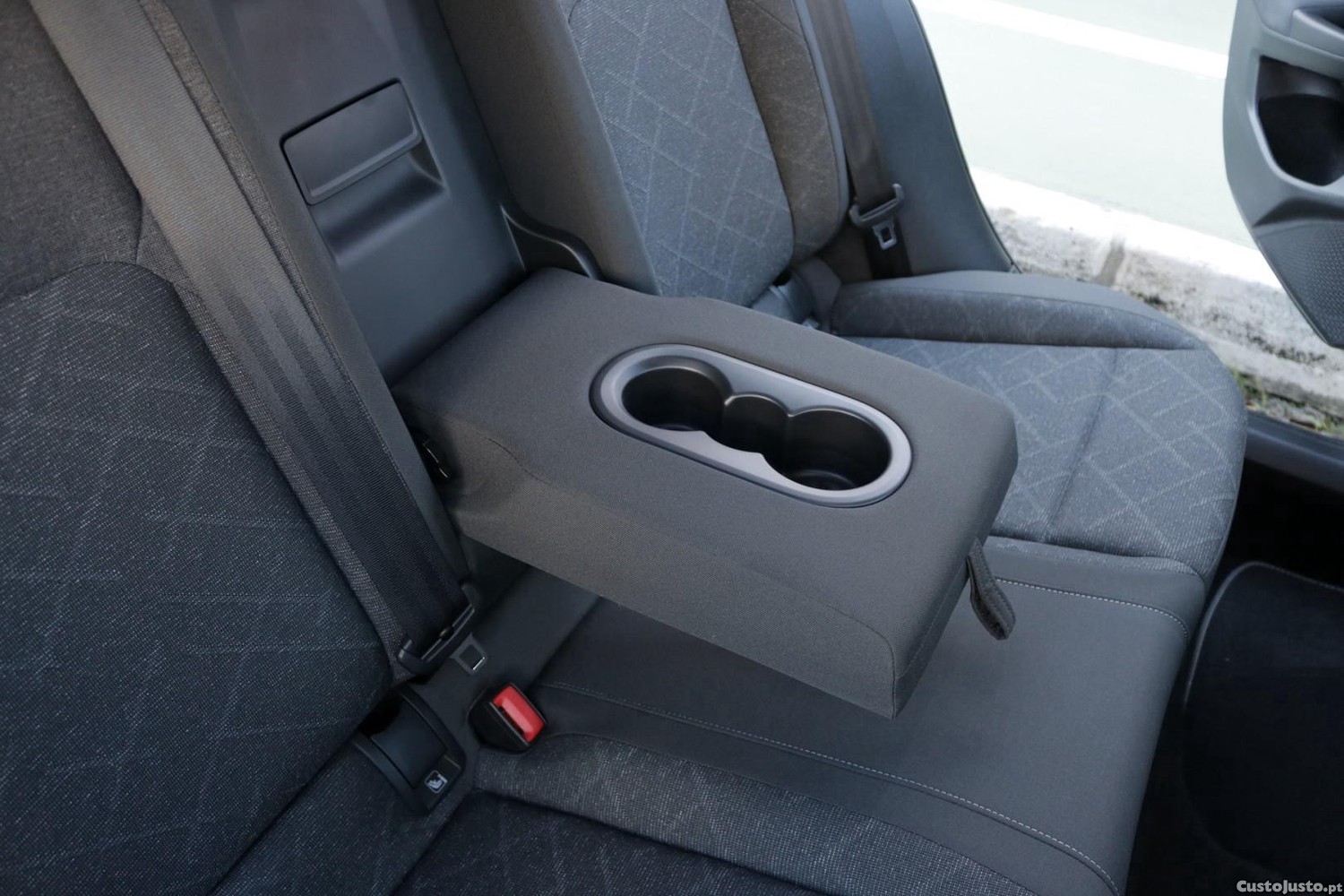 Volkswagen Golf Variant 2.0 TDI Life DSG 115cv — fotografia 33