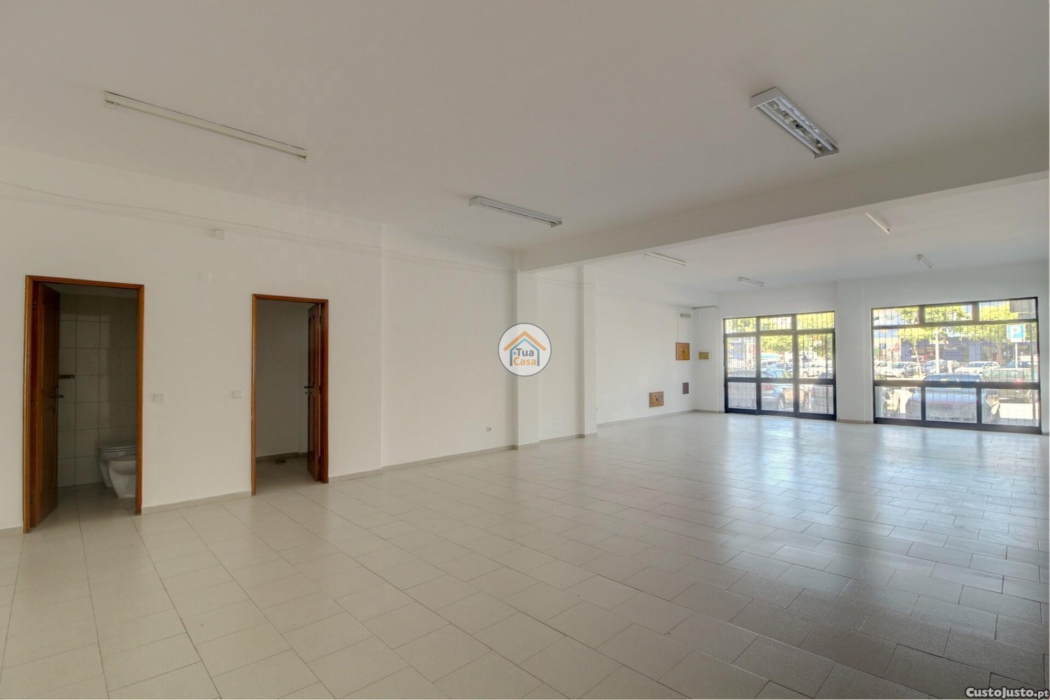 Loja 115m2 para em Olhão