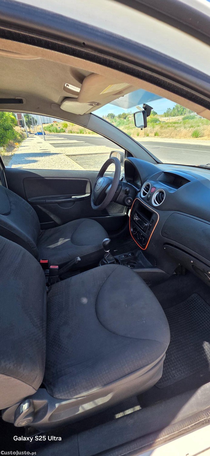Citroën C2 1.4 HDI 2 lugares — fotografia 6