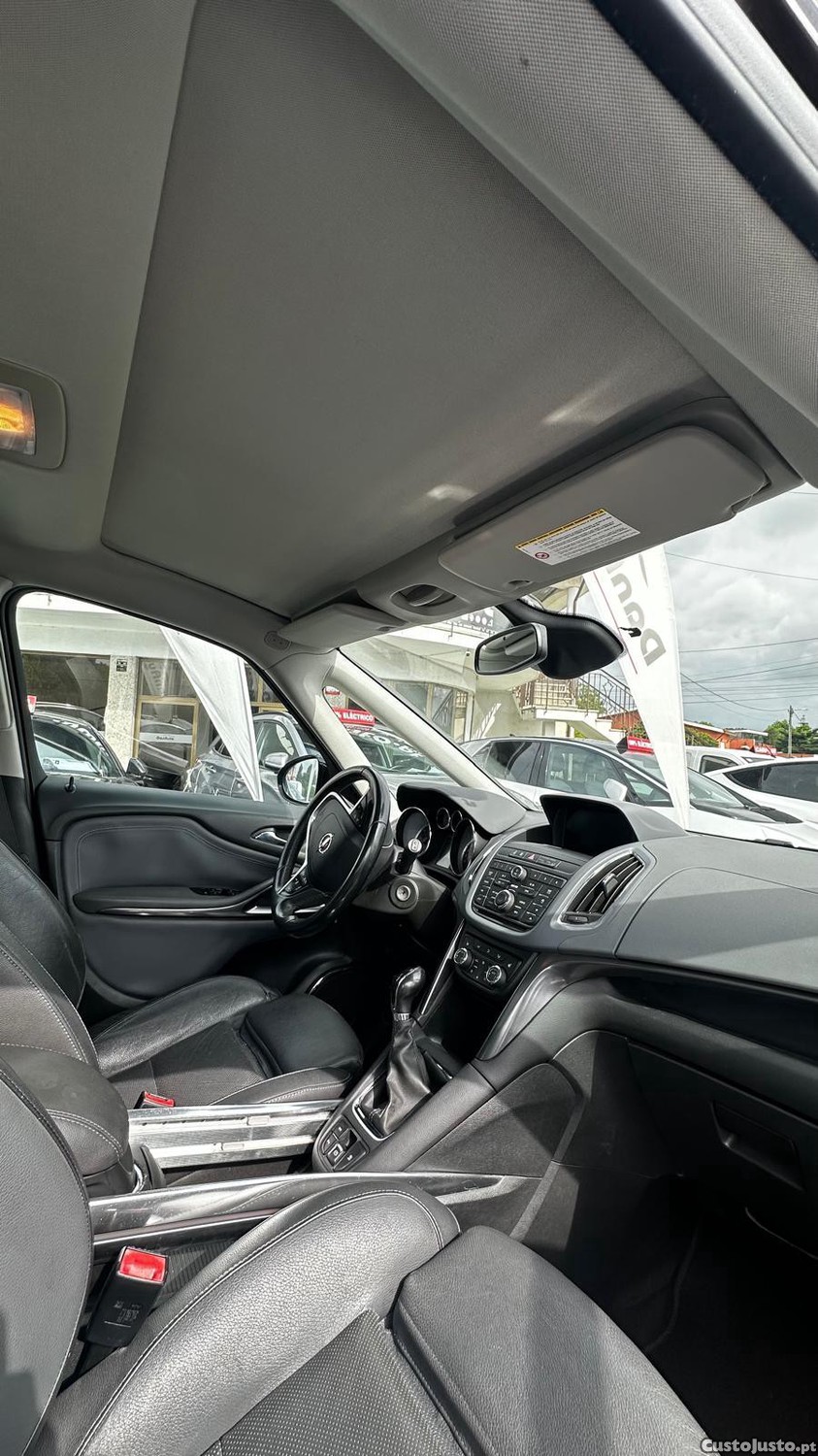 Opel Zafira ZAFIRA TOURER 2.0 CDTI NACIONAL — fotografia 5