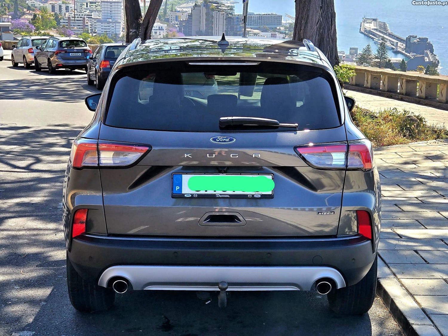 Ford Kuga PHEV 2.5 Plug-In Hybrid 225cv — fotografia 9