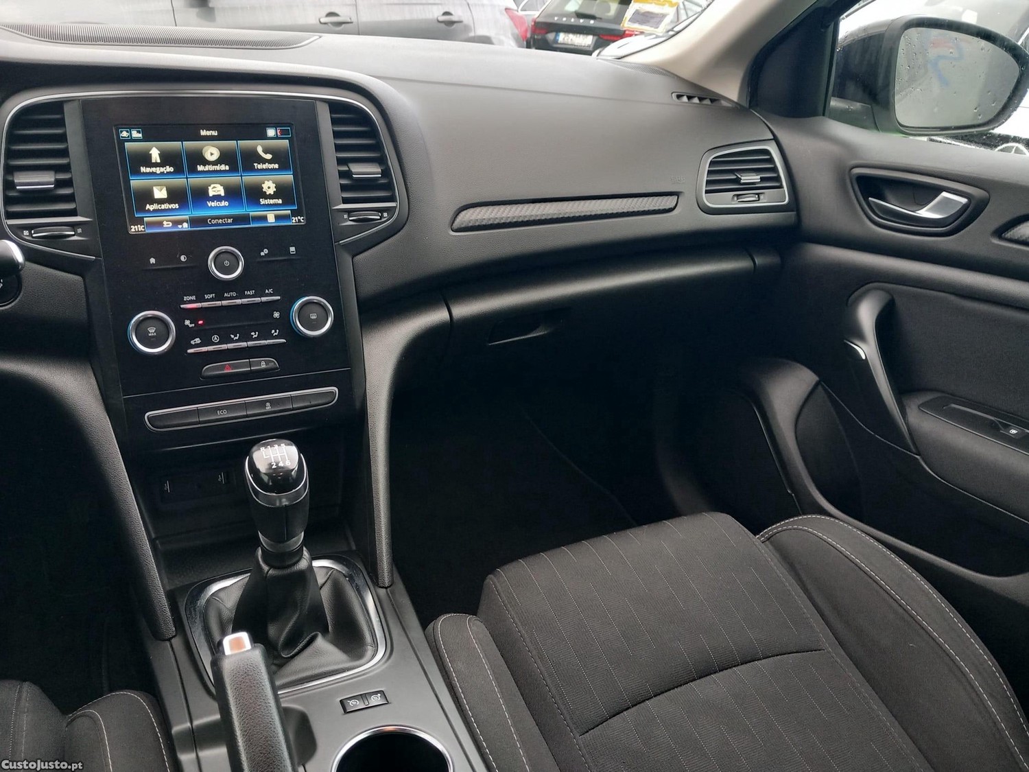 Renault Mégane Sport Tourer 1.5 dCi Limited — fotografia 9
