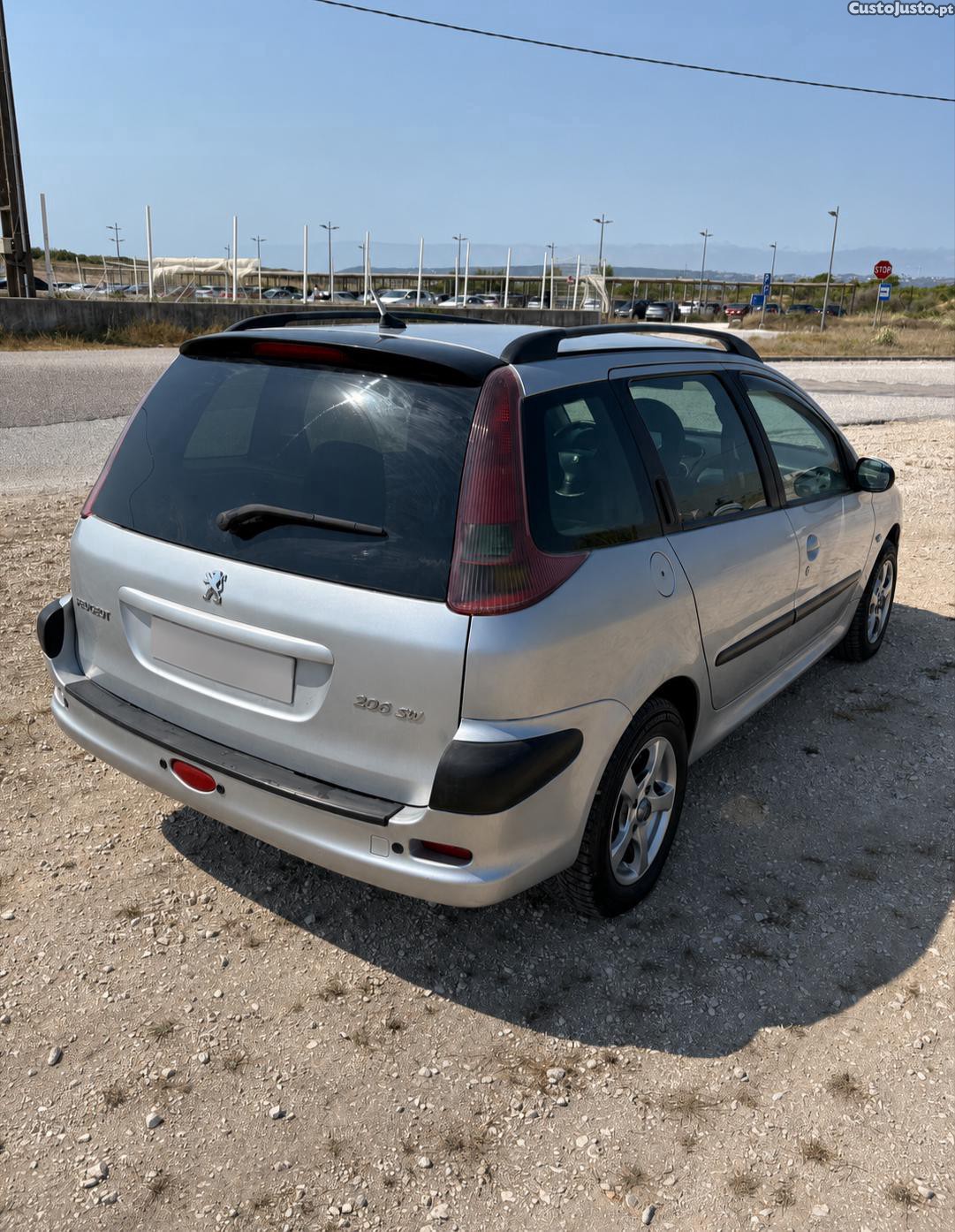 Peugeot 206 1.4 HDI CARRINHA IMPECÁVEL — fotografia 9