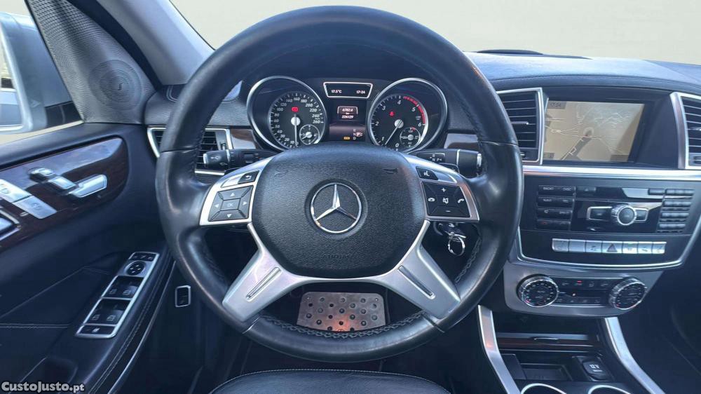 Mercedes-Benz GL 350 BlueTEC — fotografia 4