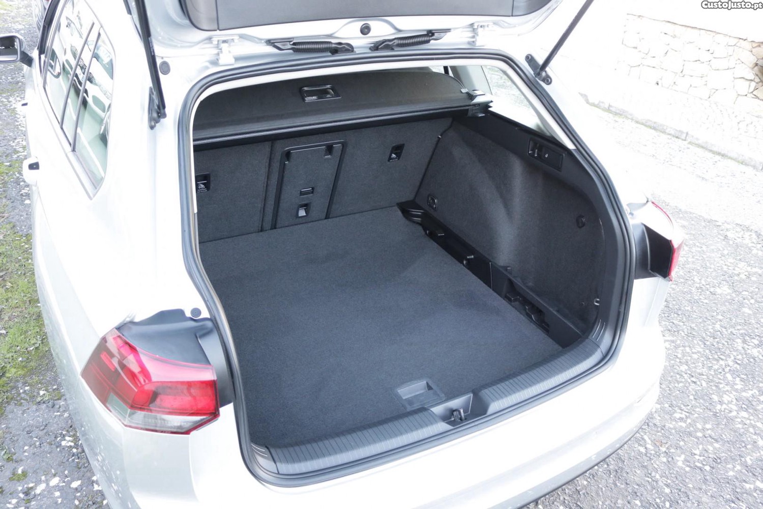 Volkswagen Golf Variant 2.0 TDI Life DSG 115cv — fotografia 44