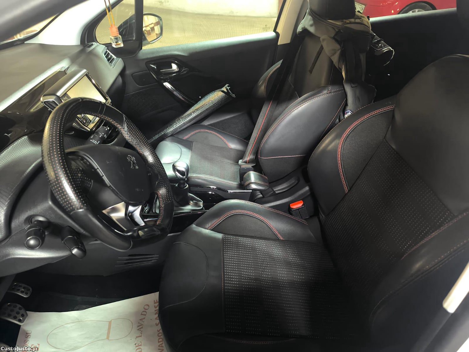 Peugeot 2008 GT Line — fotografia 5