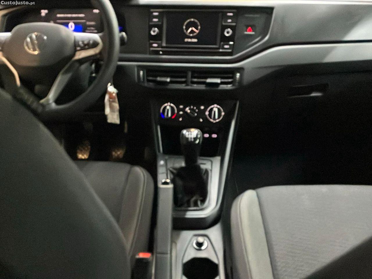Volkswagen Taigo 1.0 TSI Life — fotografia 14