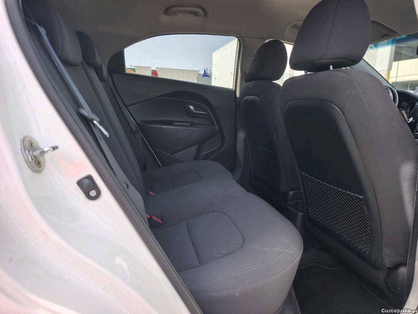 Kia Rio 1.1 crdi prime — fotografia 7