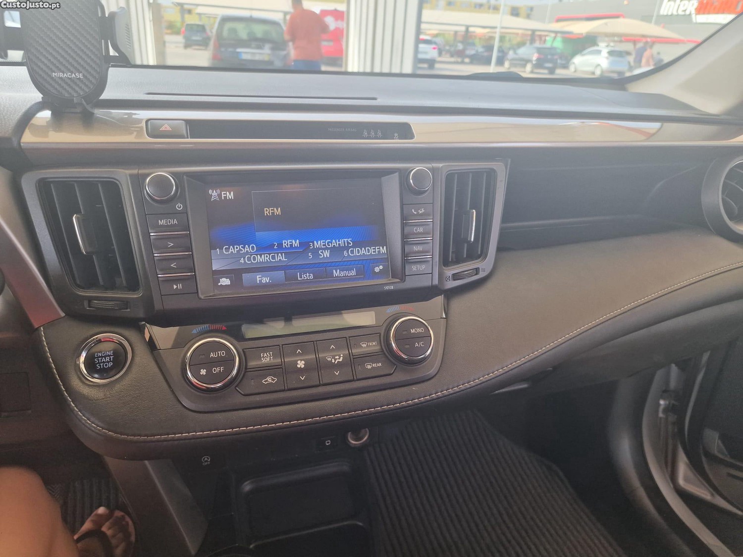 Toyota RAV4 2.0 D-4D 143 cv — fotografia 6