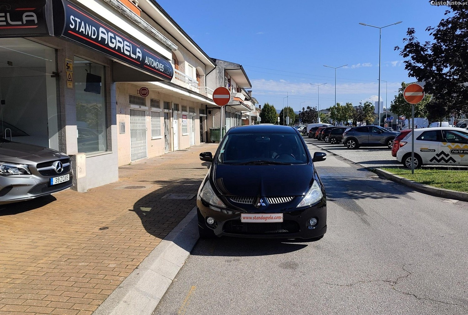 Mitsubishi Grandis 2.0 DI-D Sport - 06 foto 2