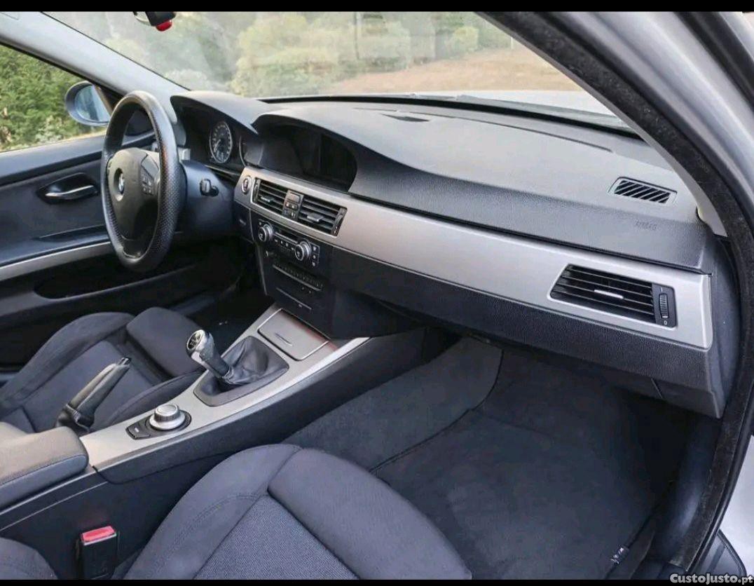 BMW 320 e91 — fotografia 3