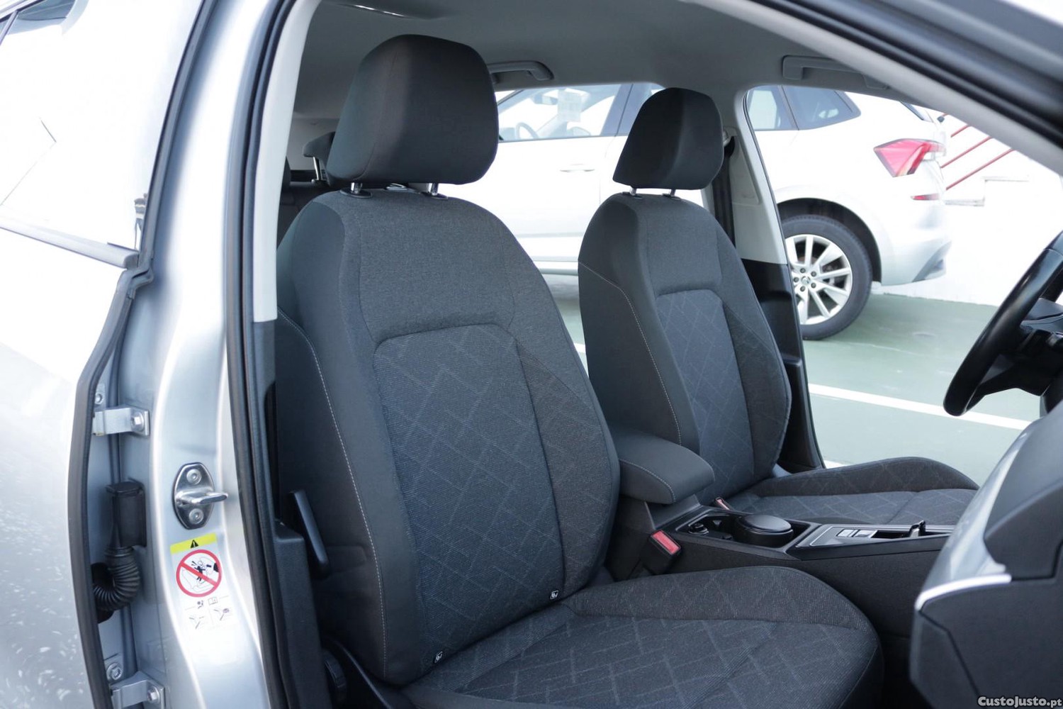 Volkswagen Golf Variant 2.0 TDI Life DSG 115cv — fotografia 38