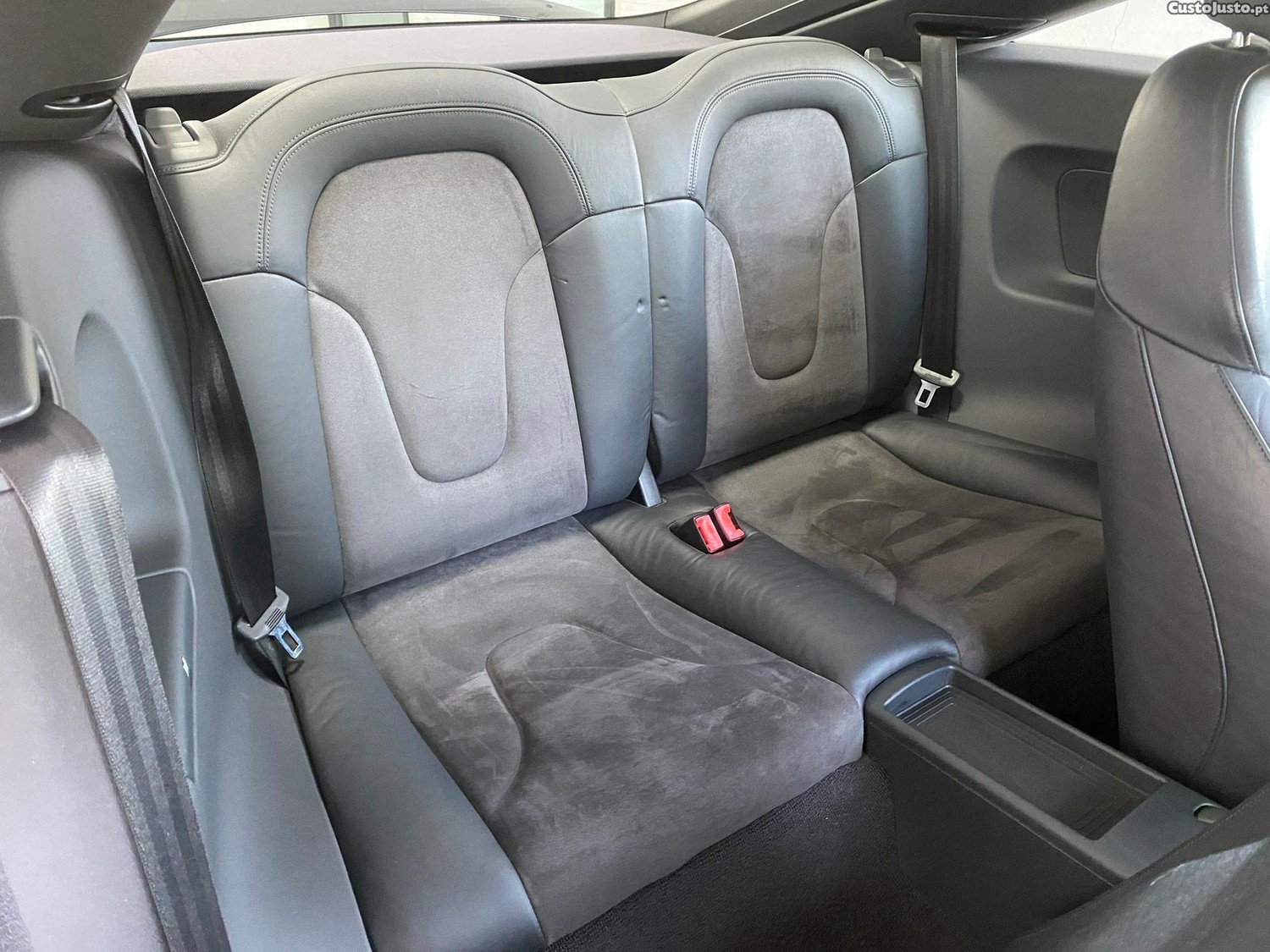 Audi TT Coupé 2.0 TFSi S-line — fotografia 3