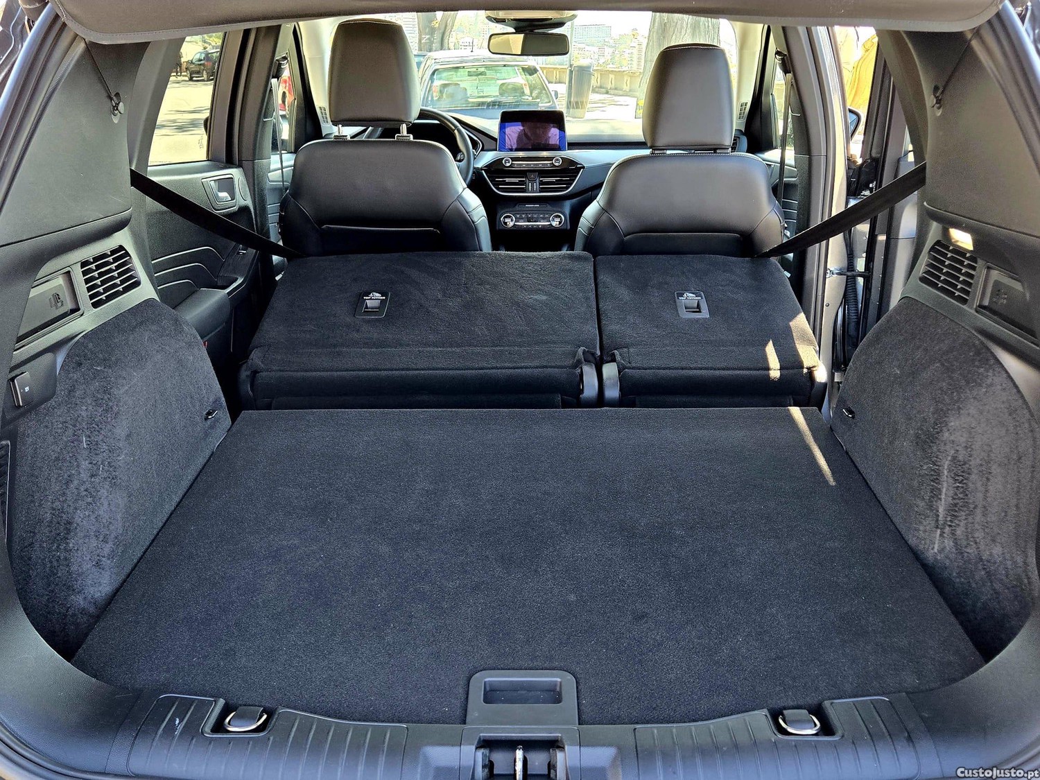 Ford Kuga PHEV 2.5 Plug-In Hybrid 225cv — fotografia 4