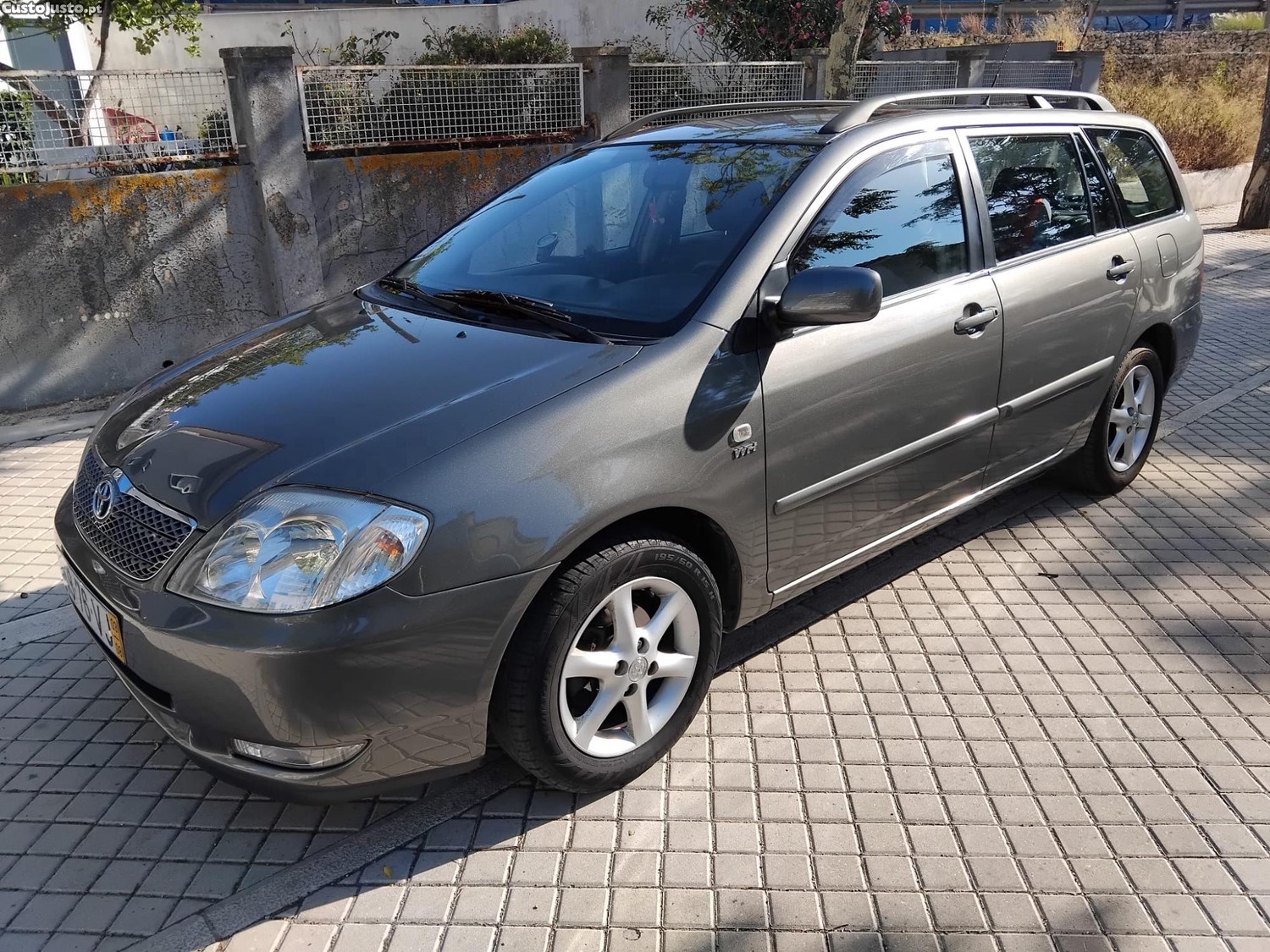 Toyota Corolla SW 1.4 vvti — fotografia 3