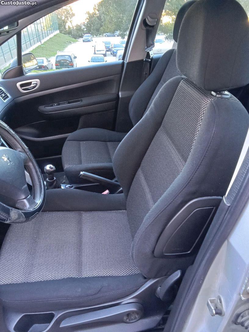 Peugeot 307 1.6 hdi — fotografia 2