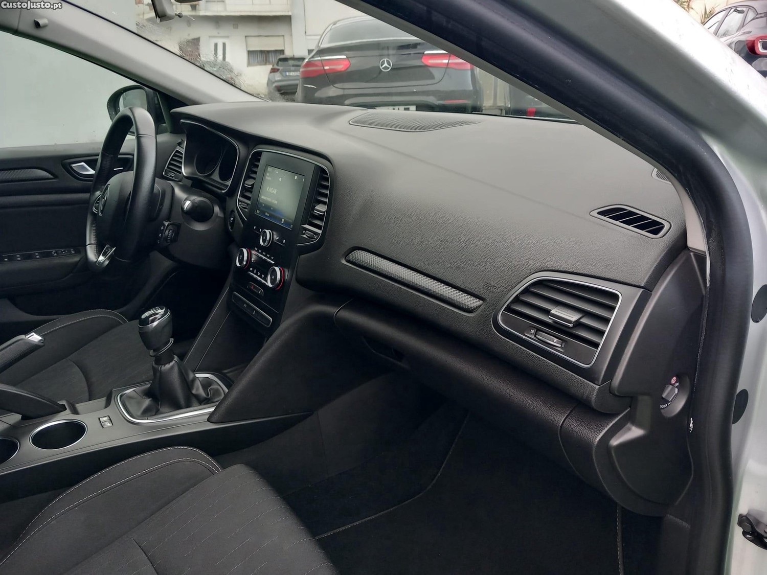 Renault Mégane Sport Tourer 1.5 dCi Limited — fotografia 13