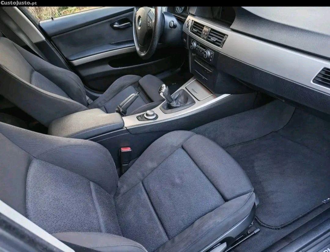 BMW 320 e91 — fotografia 2