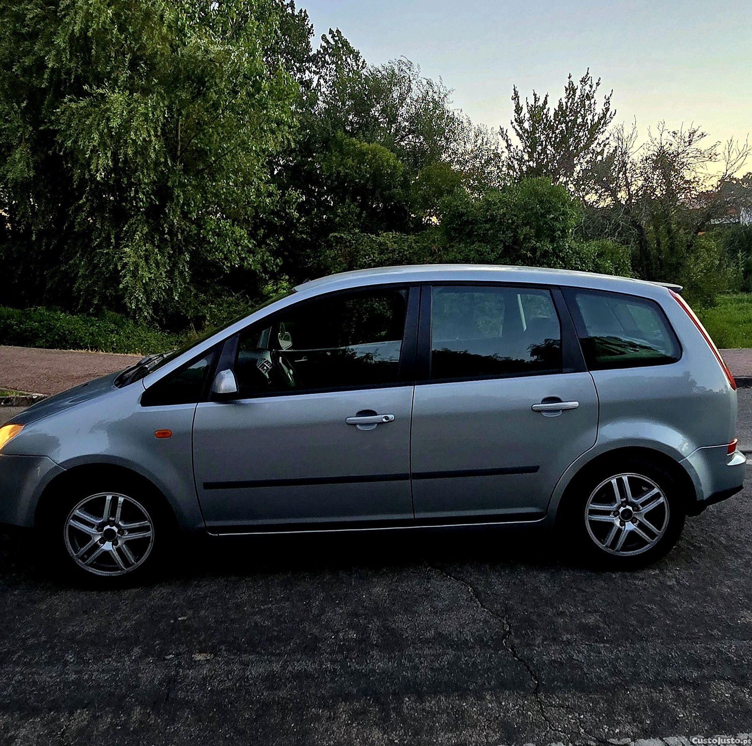 Ford C-Max 1.6 cdti 110cv — fotografia 8