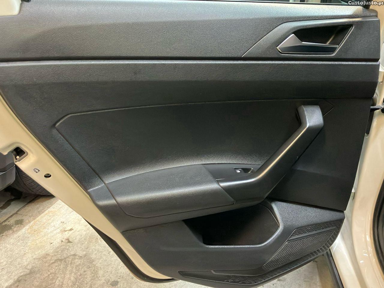 Volkswagen Taigo 1.0 TSI Life — fotografia 3