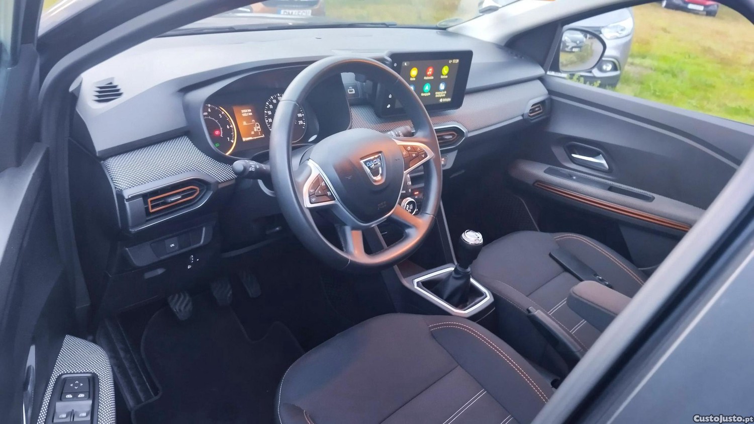 Dacia Sandero 1.0 ECO-G Stepway Expression Bi-Fuel - 22 foto 3