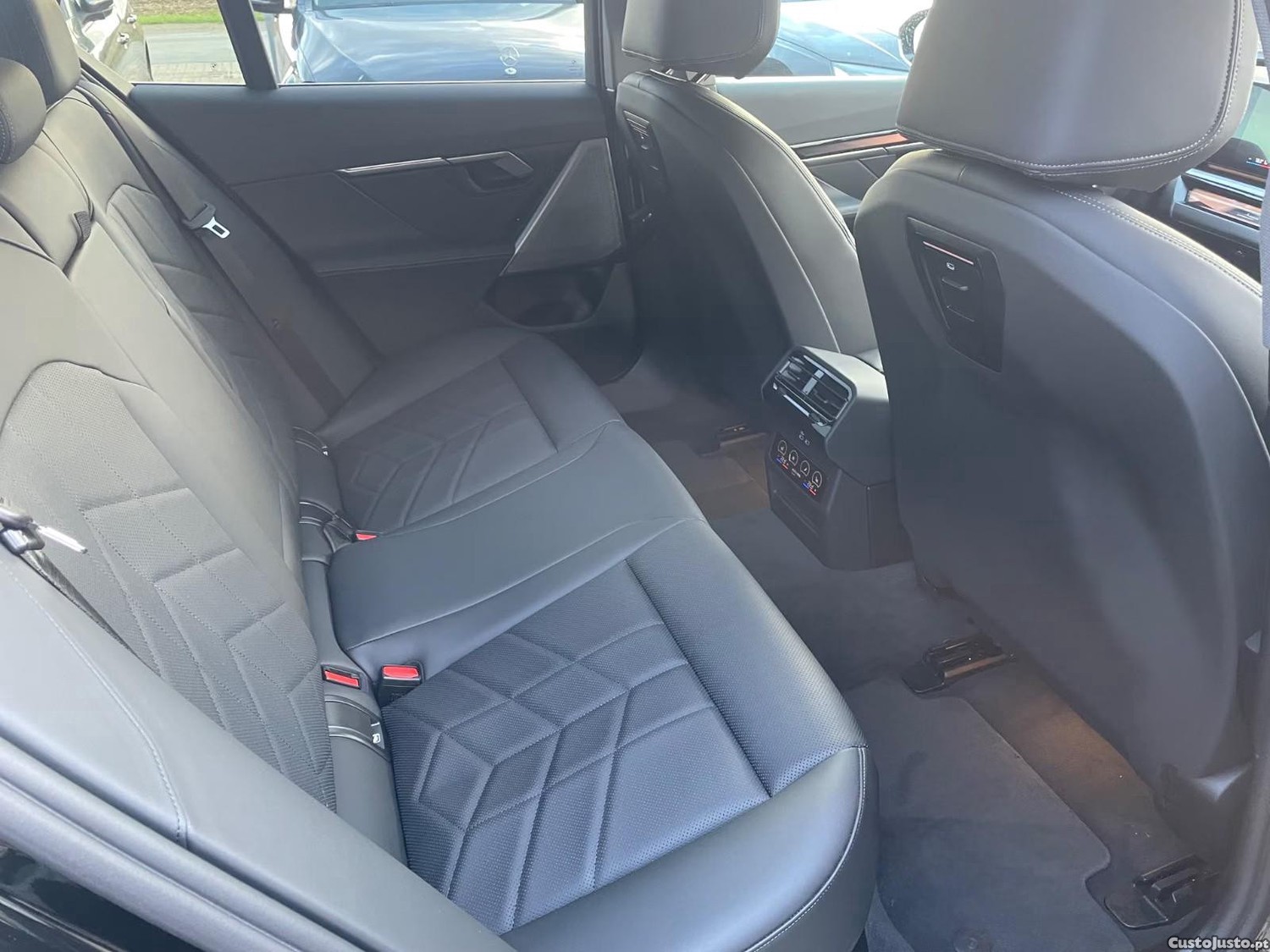 BMW i5 eDrive40 — fotografia 5
