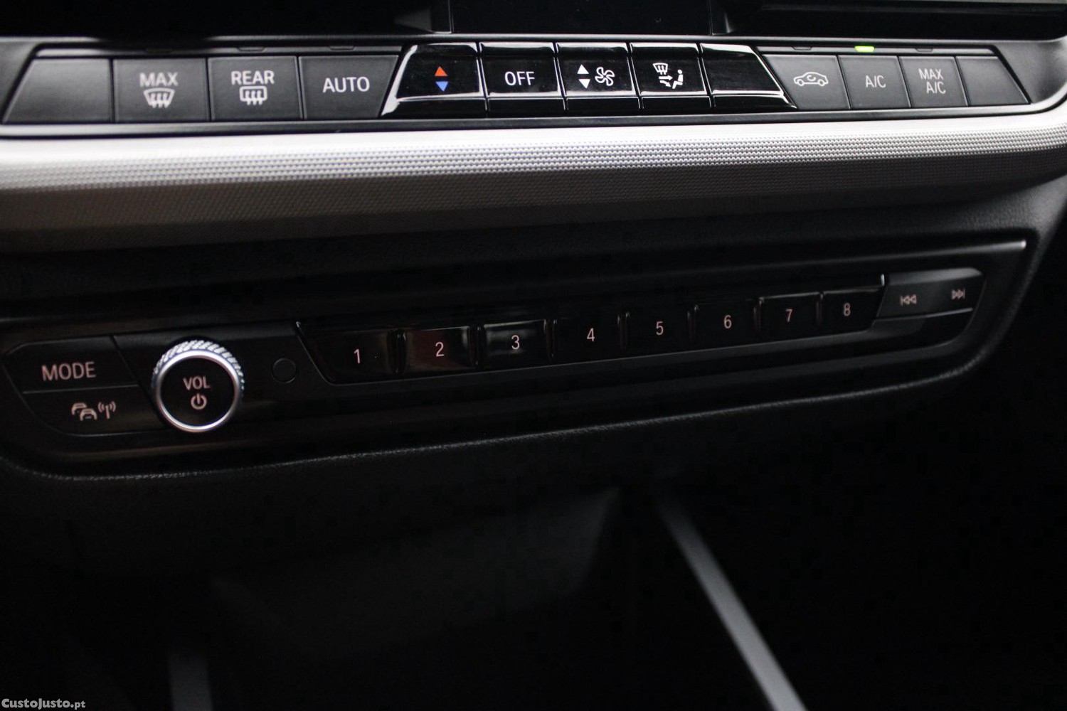 BMW 116 D CORPORATE EDITION (AUTO) — fotografia 18