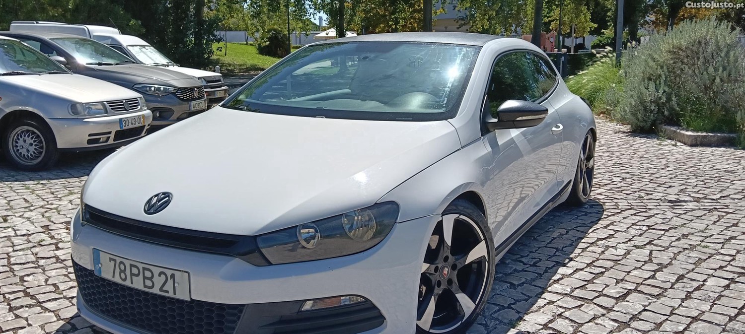 VW Scirocco 2.0 TDI — photo 3