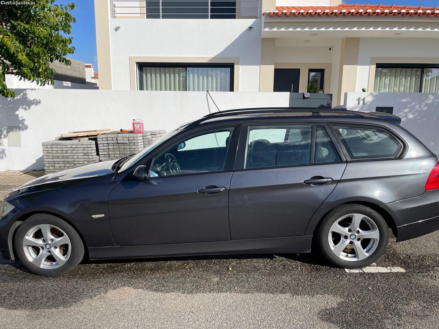 BMW 318 Touring — fotografia 5