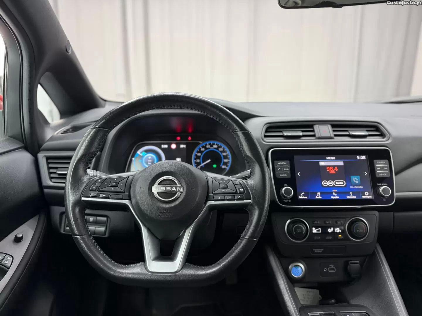 Nissan Leaf Visia — fotografia 10