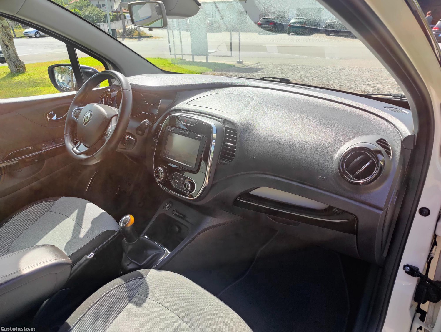 Renault Captur 0.9 TCe Exclusive — fotografia 3